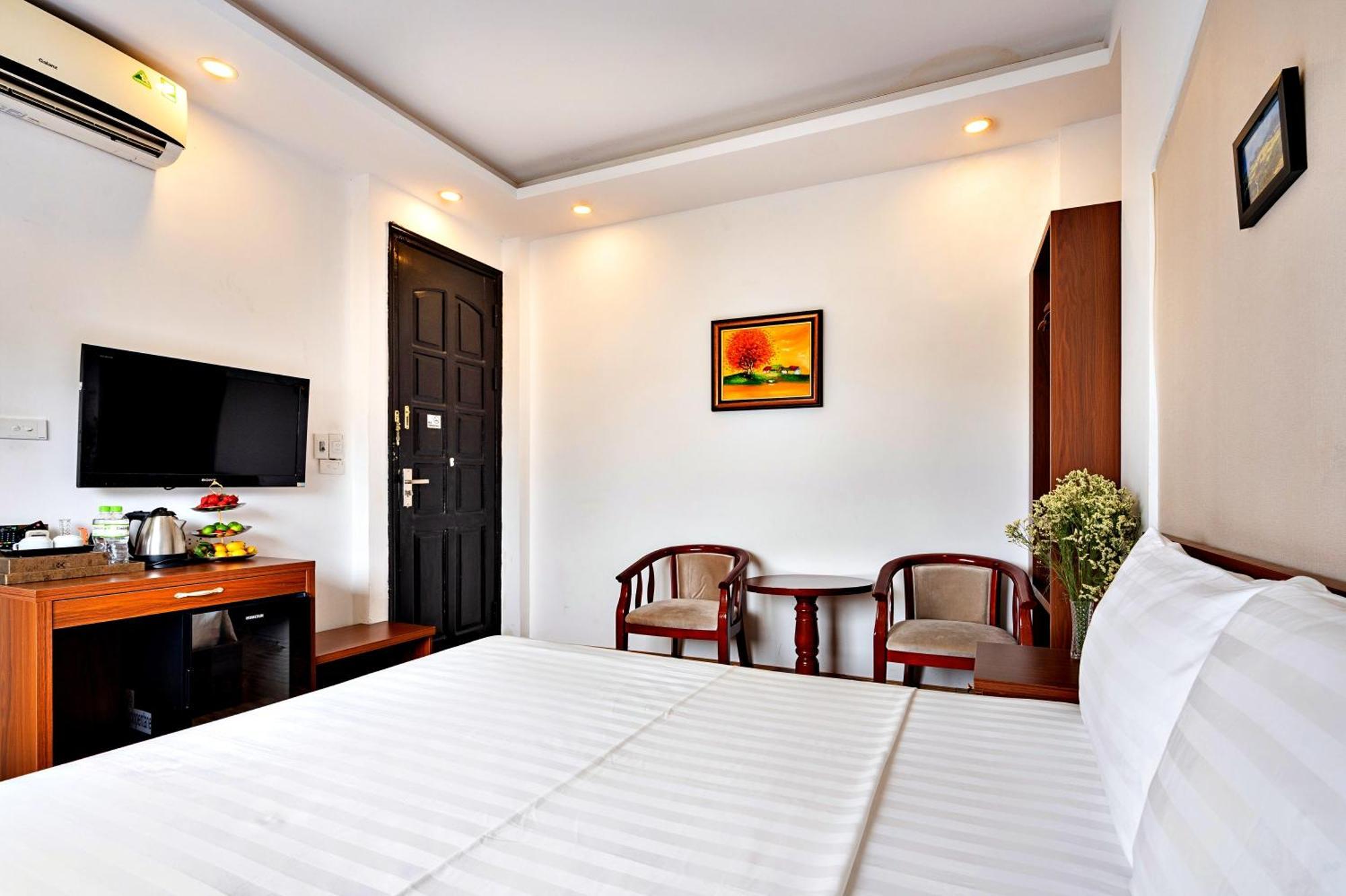 Hanz Ami Central Hotel Ханой Стая снимка