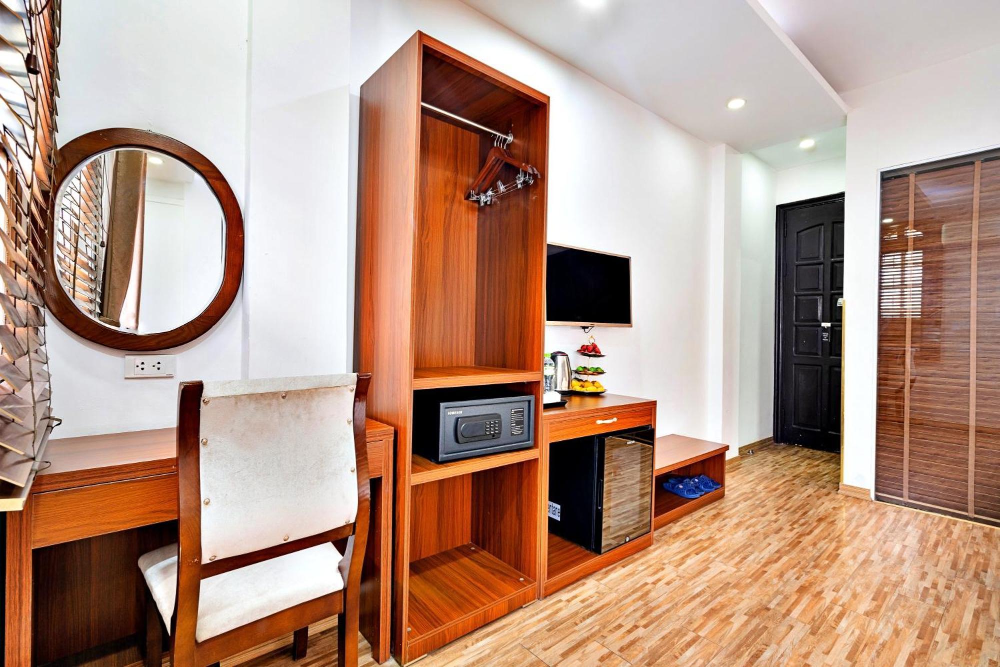 Hanz Ami Central Hotel Ханой Екстериор снимка