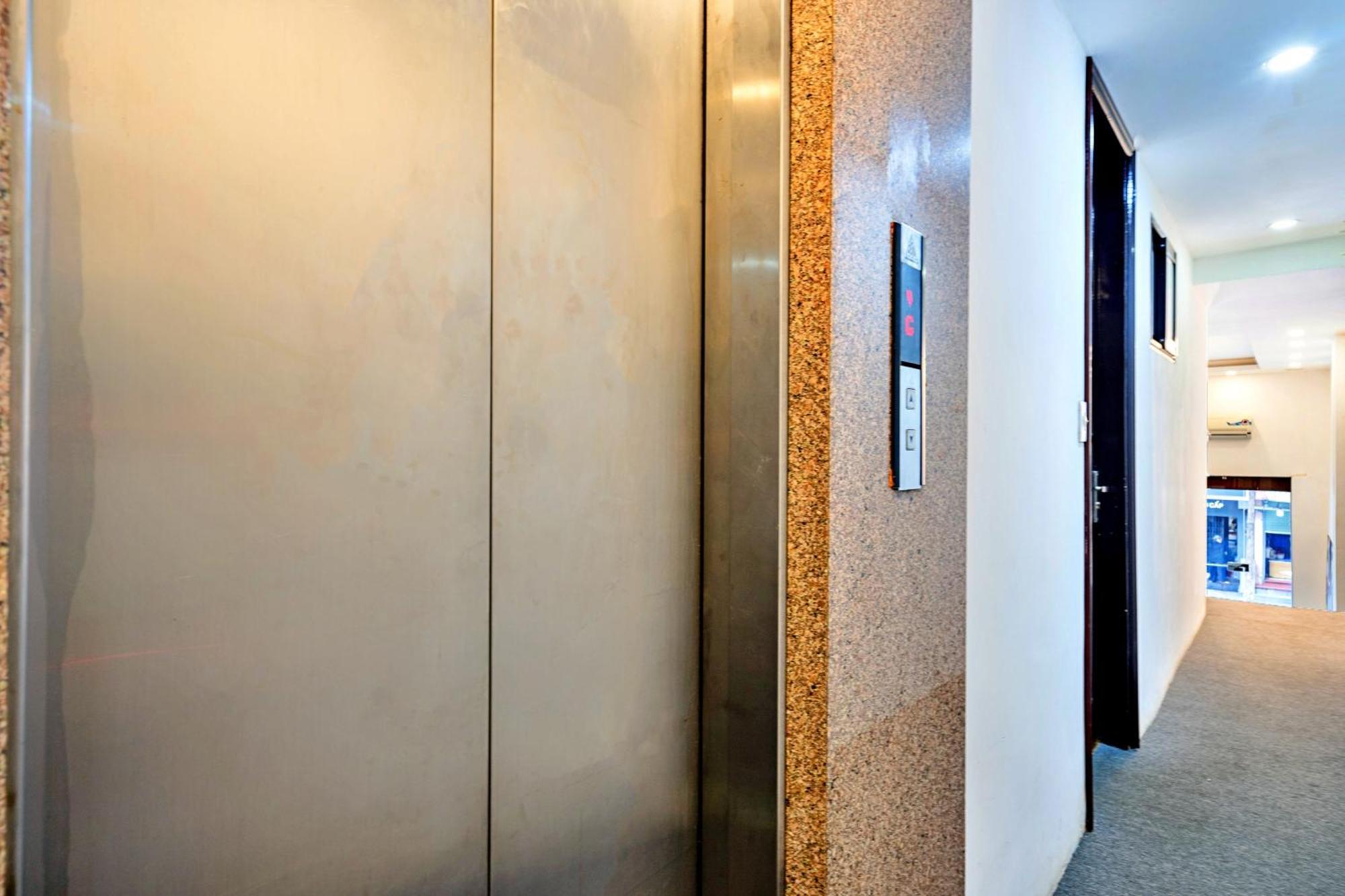 Hanz Ami Central Hotel Ханой Екстериор снимка